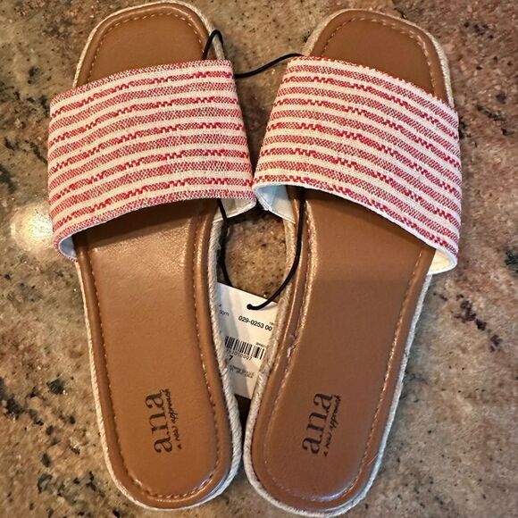 a.n.a Shoes - flat band sandals tan red and white size 7